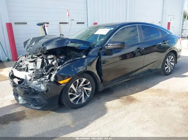 19XFC2F70JE003927 2018 HONDA CIVIC - Image 2