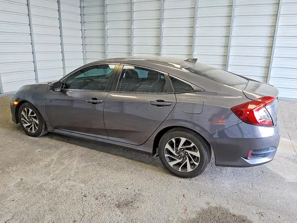 19XFC2F70JE009419 2018 HONDA CIVIC - Image 2