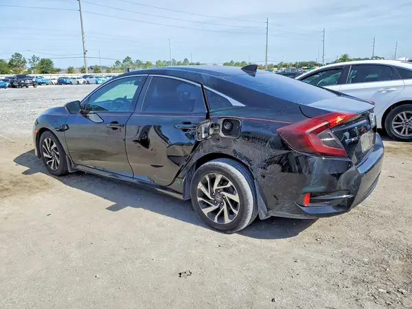 19XFC2F70JE010151 2018 HONDA CIVIC - Image 2