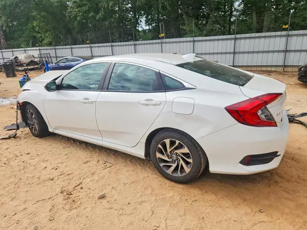 19XFC2F70JE028066 2018 HONDA CIVIC - Image 2
