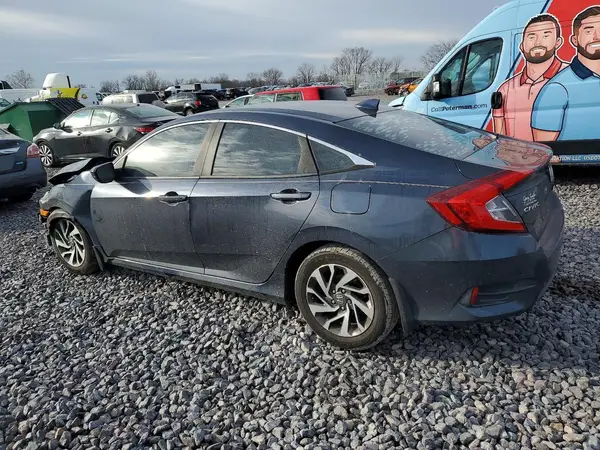 19XFC2F70JE029685 2018 HONDA CIVIC - Image 2