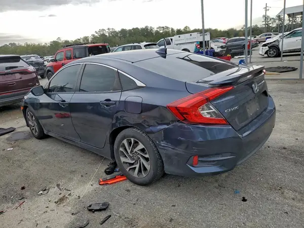 19XFC2F70JE031386 2018 HONDA CIVIC - Image 2