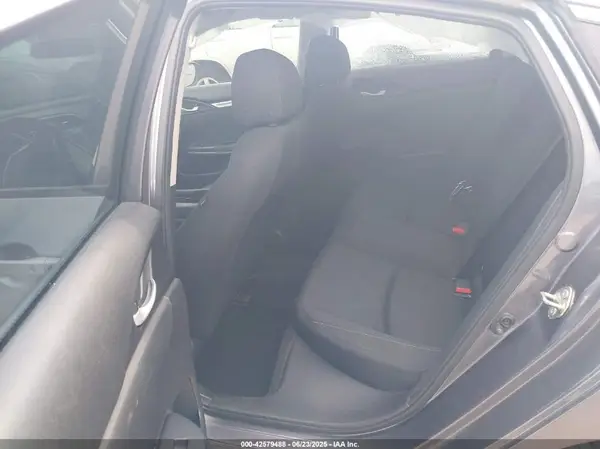 19XFC2F70JE033672 2018 HONDA CIVIC - Image 8