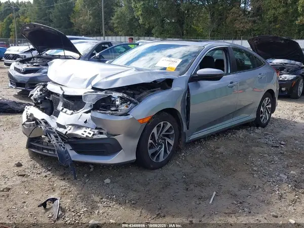 19XFC2F70JE044428 2018 HONDA CIVIC - Image 2