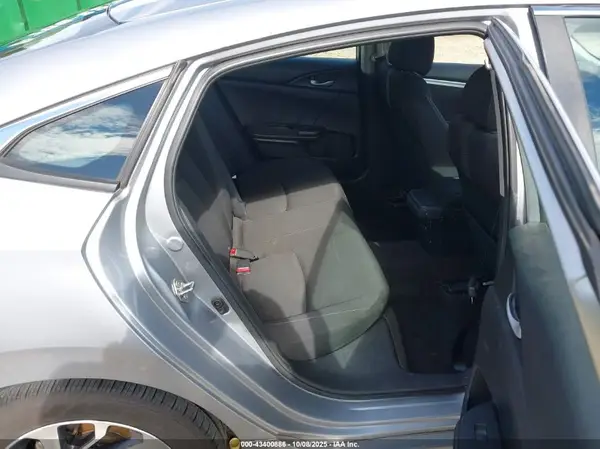 19XFC2F70JE044428 2018 HONDA CIVIC - Image 8