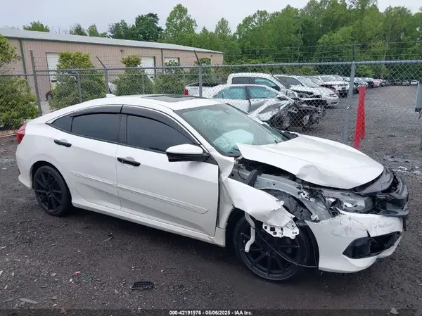 19XFC2F70JE200953 2018 HONDA CIVIC - Image 1