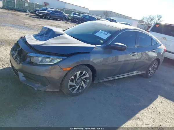 19XFC2F71GE002276 2016 HONDA CIVIC - Image 2