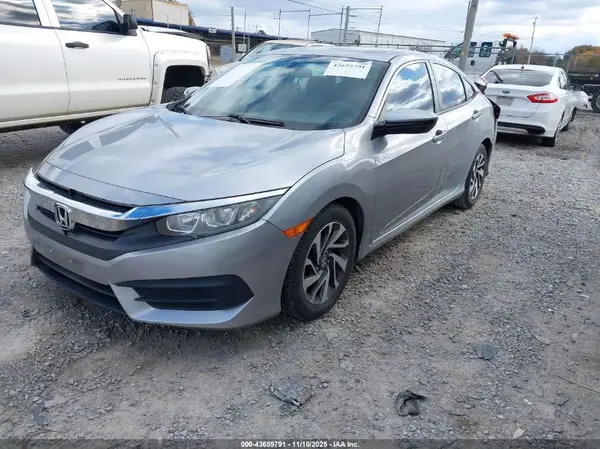 19XFC2F71GE013746 2016 HONDA CIVIC - Image 2
