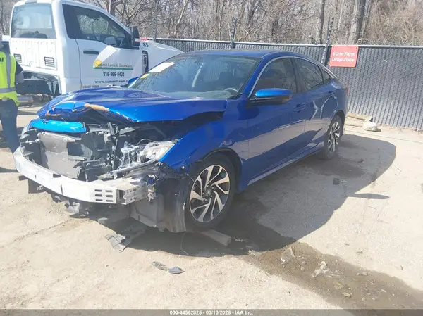 19XFC2F71GE029056 2016 HONDA CIVIC - Image 2