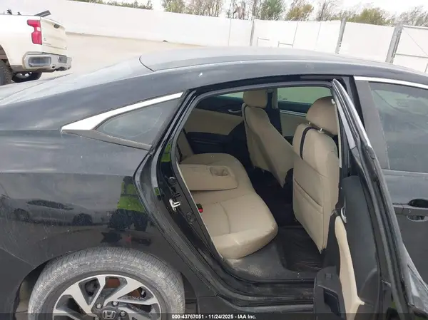19XFC2F71GE064972 2016 HONDA CIVIC - Image 8