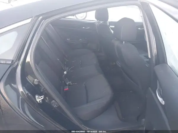 19XFC2F71GE072330 2016 HONDA CIVIC - Image 8