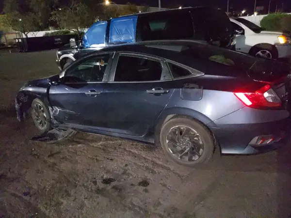 19XFC2F71GE073316 2016 HONDA CIVIC - Image 2