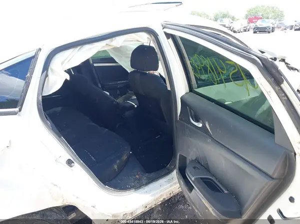 19XFC2F71GE075616 2016 HONDA CIVIC - Image 8