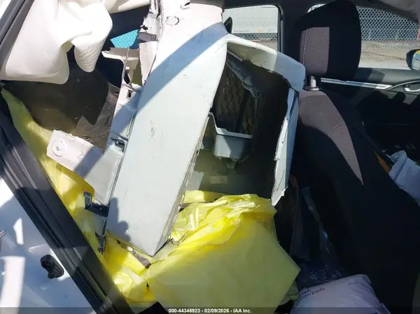 19XFC2F71GE083845 2016 HONDA CIVIC - Image 8