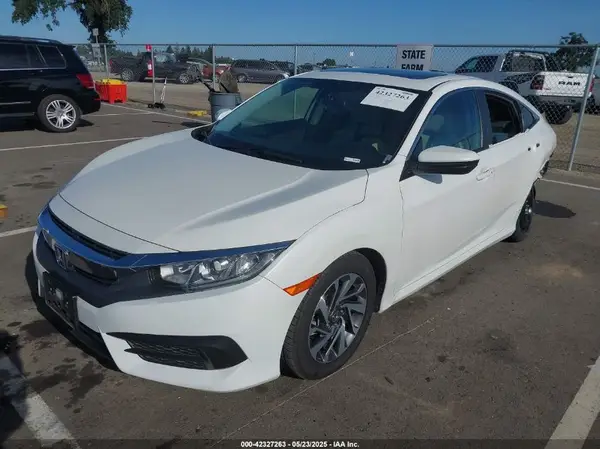 19XFC2F71GE235526 2016 HONDA CIVIC - Image 2