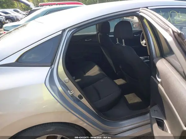 19XFC2F71GE240077 2016 HONDA CIVIC - Image 8