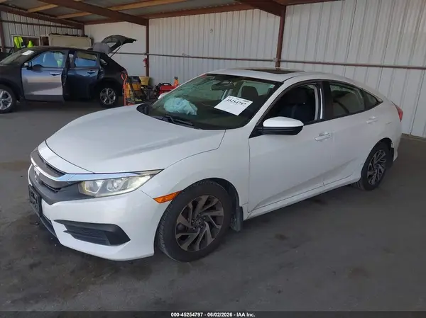 19XFC2F71GE246753 2016 HONDA CIVIC - Image 2