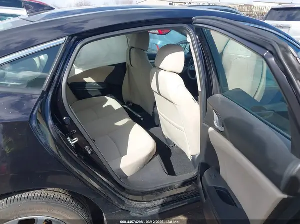 19XFC2F71HE003669 2017 HONDA CIVIC - Image 8