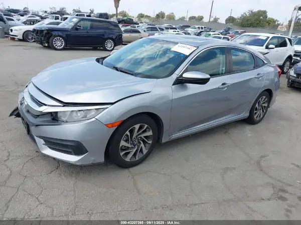 19XFC2F71HE008497 2017 HONDA CIVIC - Image 2