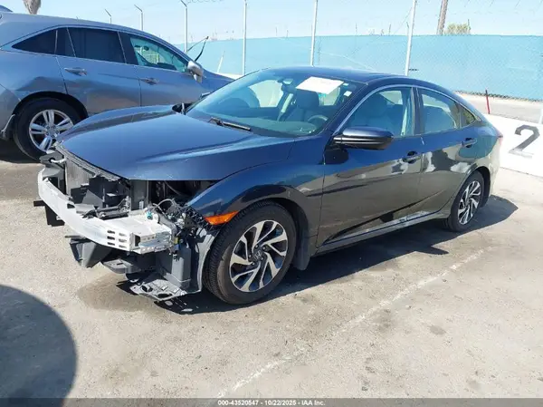 19XFC2F71HE013702 2017 HONDA CIVIC - Image 2