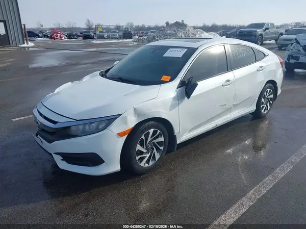19XFC2F71HE018253 2017 HONDA CIVIC - Image 2