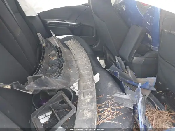 19XFC2F71HE027289 2017 HONDA CIVIC - Image 8