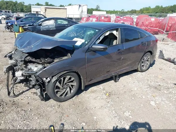 19XFC2F71HE032055 2017 HONDA CIVIC - Image 2