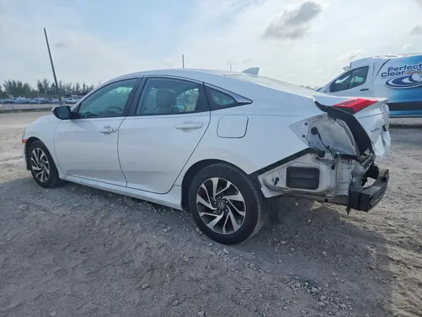 19XFC2F71HE059188 2017 HONDA CIVIC - Image 2