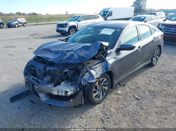 19XFC2F71HE062074 2017 HONDA CIVIC - Image 2