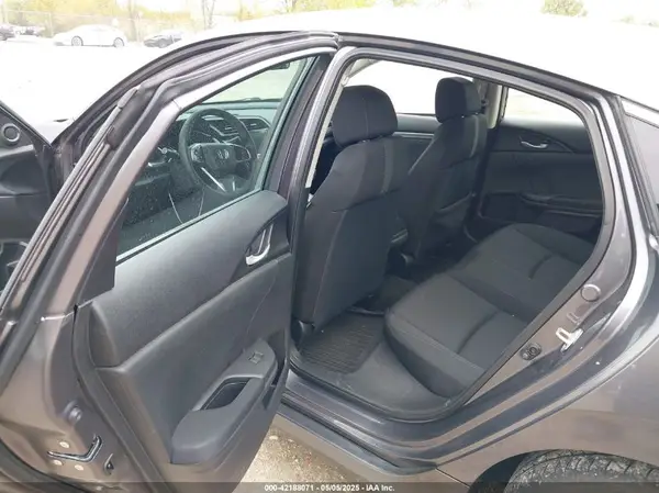 19XFC2F71JE002866 2018 HONDA CIVIC - Image 8