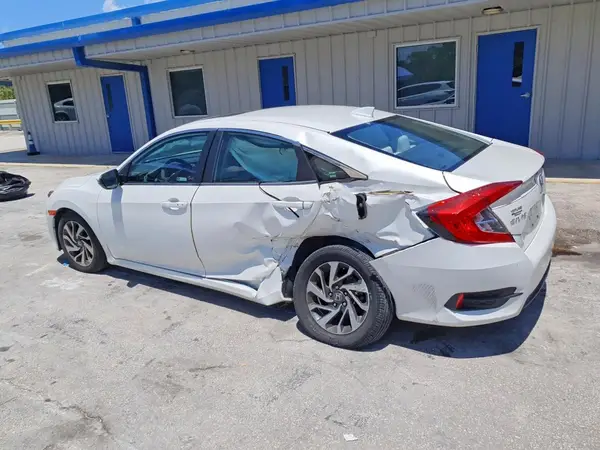 19XFC2F71JE005878 2018 HONDA CIVIC - Image 2