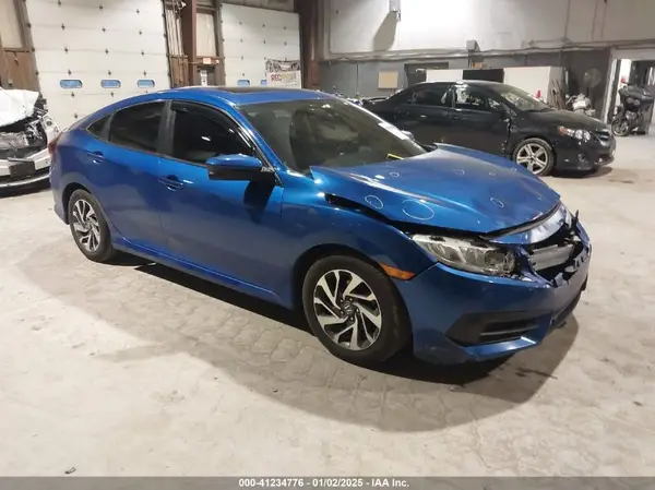 19XFC2F71JE007016 2018 HONDA CIVIC - Image 1