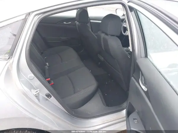 19XFC2F71JE007338 2018 HONDA CIVIC - Image 8