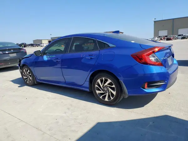 19XFC2F71JE012619 2018 HONDA CIVIC - Image 2