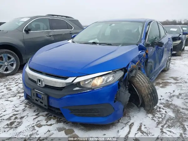 19XFC2F71JE014807 2018 HONDA CIVIC - Image 2