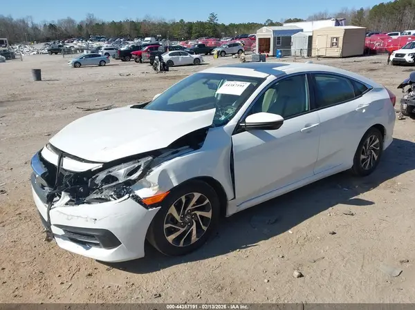 19XFC2F71JE022213 2018 HONDA CIVIC - Image 2