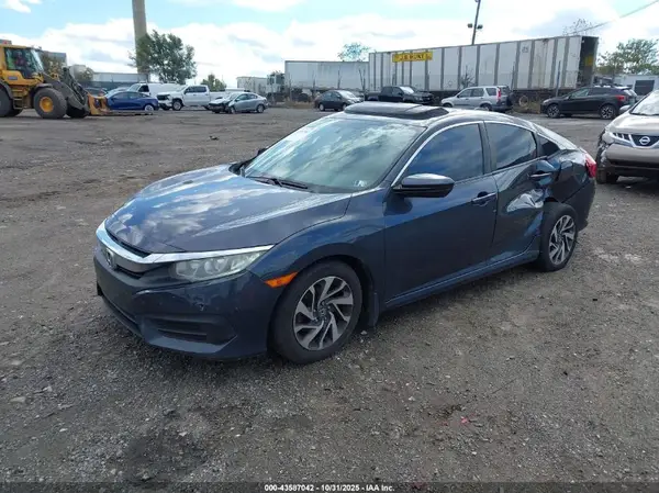19XFC2F71JE025466 2018 HONDA CIVIC - Image 2