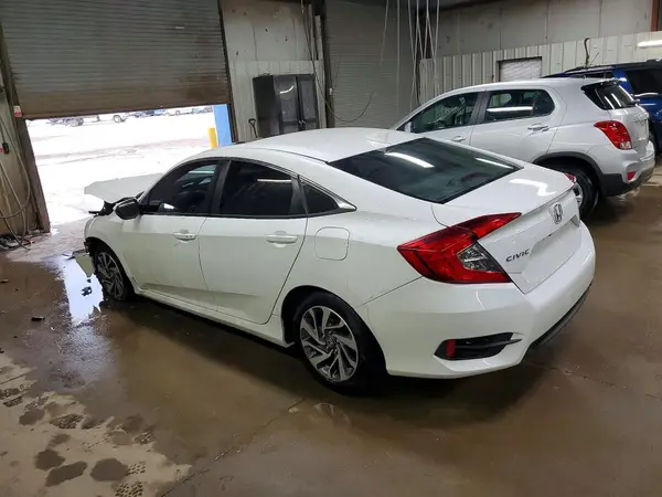 19XFC2F71JE034071 2018 HONDA CIVIC - Image 2