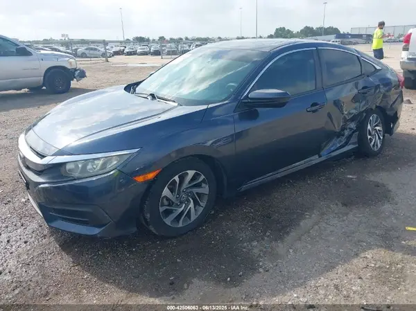 19XFC2F71JE040341 2018 HONDA CIVIC - Image 2