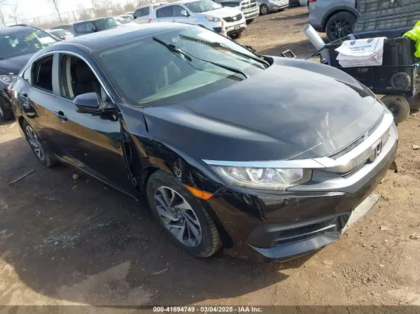 19XFC2F71JE043899 2018 HONDA CIVIC - Image 1