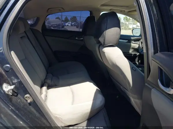 19XFC2F71JE201786 2018 HONDA CIVIC - Image 8