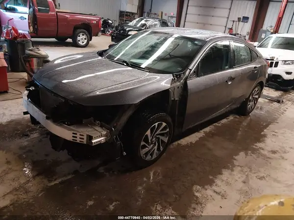 19XFC2F71JE205093 2018 HONDA CIVIC - Image 2