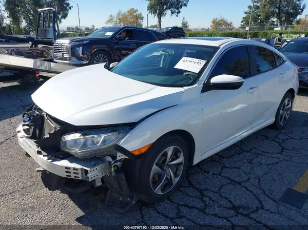 19XFC2F71JE208267 2018 HONDA CIVIC - Image 2