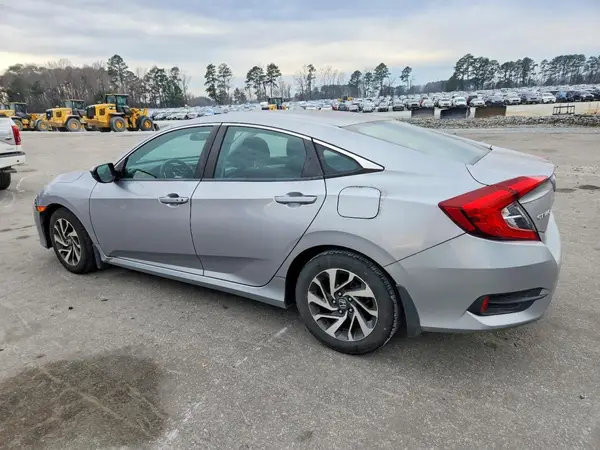 19XFC2F72GE019684 2016 HONDA CIVIC - Image 2