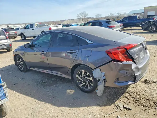 19XFC2F72GE025808 2016 HONDA CIVIC - Image 2
