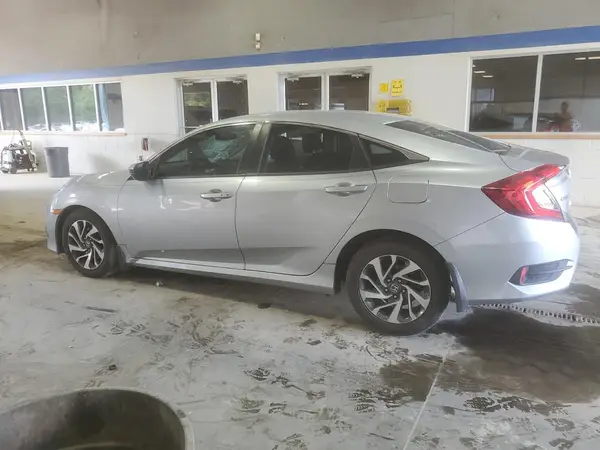 19XFC2F72GE032953 2016 HONDA CIVIC - Image 2