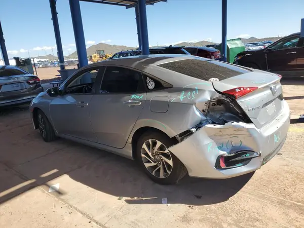 19XFC2F72GE061014 2016 HONDA CIVIC - Image 2