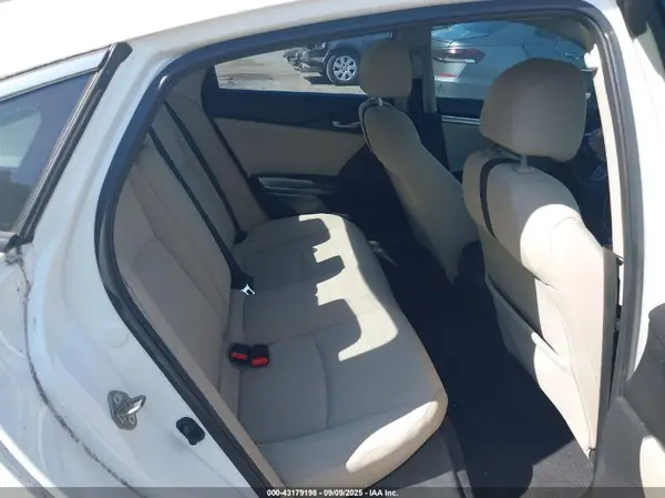 19XFC2F72GE232229 2016 HONDA CIVIC - Image 8