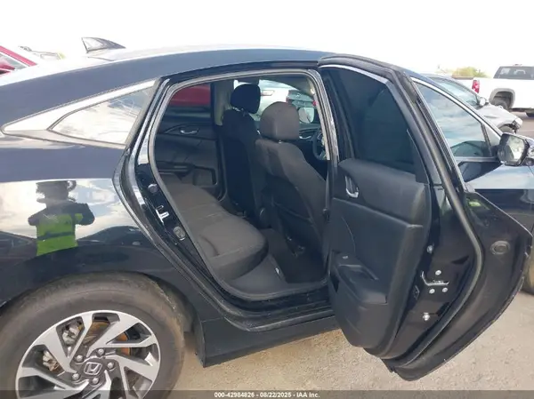 19XFC2F72HE022702 2017 HONDA CIVIC - Image 8