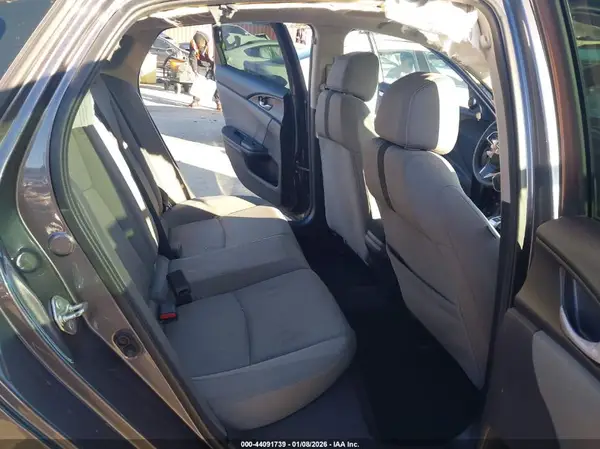 19XFC2F72HE220633 2017 HONDA CIVIC - Image 8